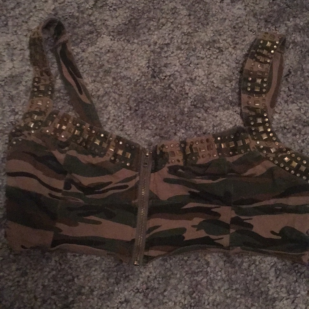 Toska Camo Bralett/Crop Top